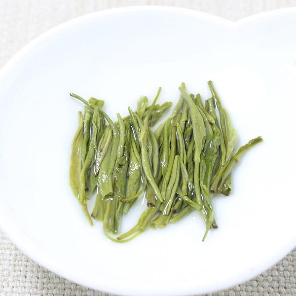 Hojas de té del verde del jia de xinyang mao del alto grado que reducen las grasas de cuerpo y que bajan el colesterol