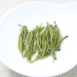 China Té de Xinyangmaojian de la provincia de Henan, hojas de té verdes frescas levemente verde oscuro proveedor