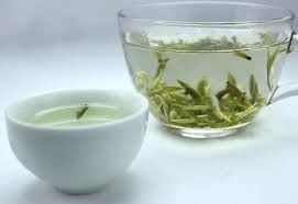 China Restauración amarilla china del té de la fragancia leve y bebida anti-pirética proveedor